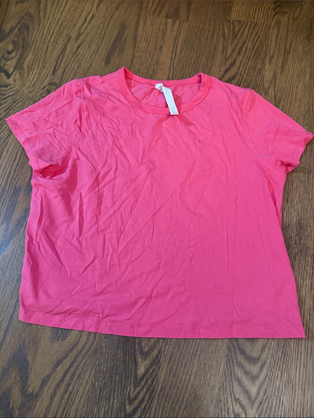 Lululemon Women's lipgloss Pink Crewneck Short Sleeve Top